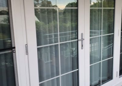 Colonial windows